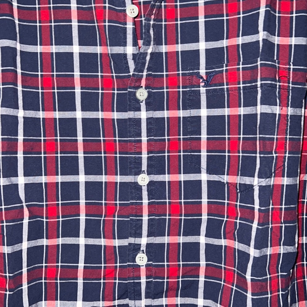 Aeo Navy/Red/White Pattern Button Down - image 5